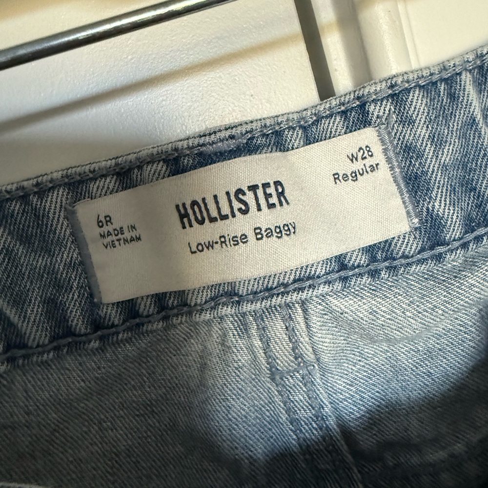 Hollister Light Blue Women's Jeans Low Rise Baggy